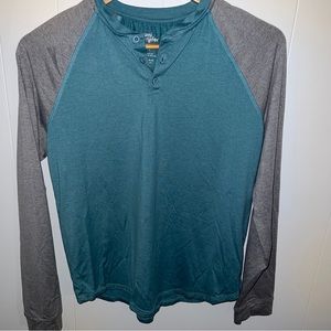Rumi + Ryder Boys Size XL (16/18) Long Sleeve shirt